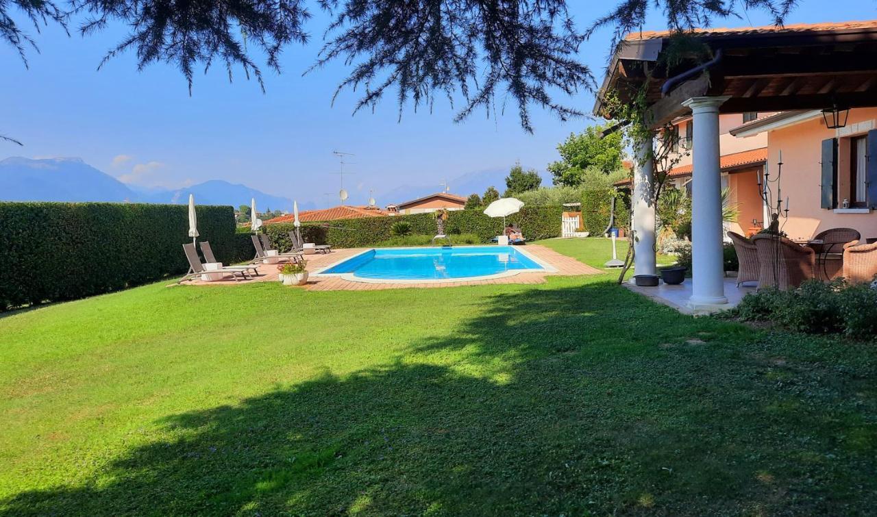 Moniga del Garda B&B Villa Fiorini المظهر الخارجي الصورة