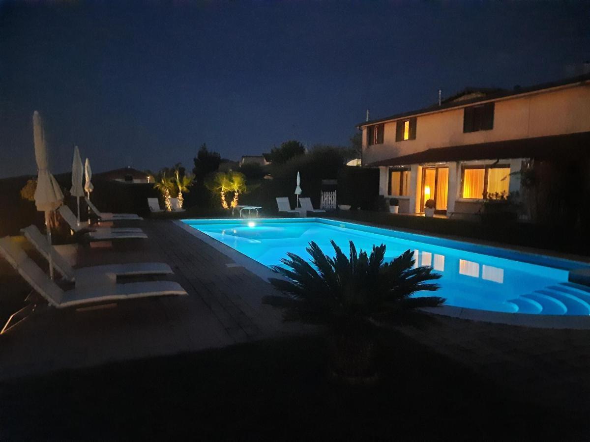 Moniga del Garda B&B Villa Fiorini المظهر الخارجي الصورة