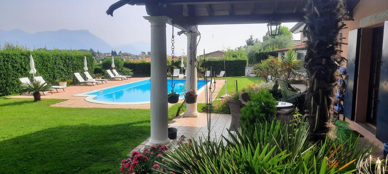 Moniga del Garda B&B Villa Fiorini المظهر الخارجي الصورة