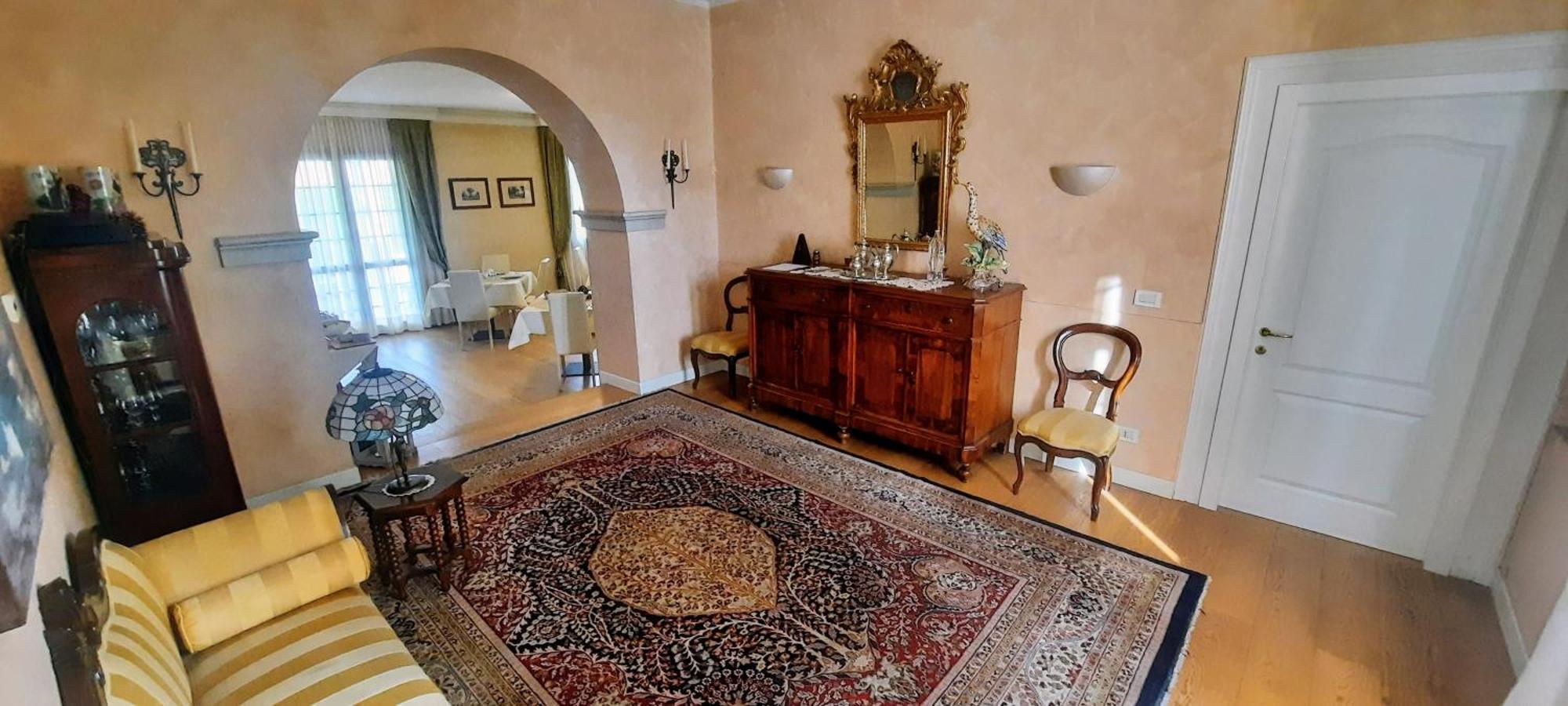 Moniga del Garda B&B Villa Fiorini المظهر الخارجي الصورة