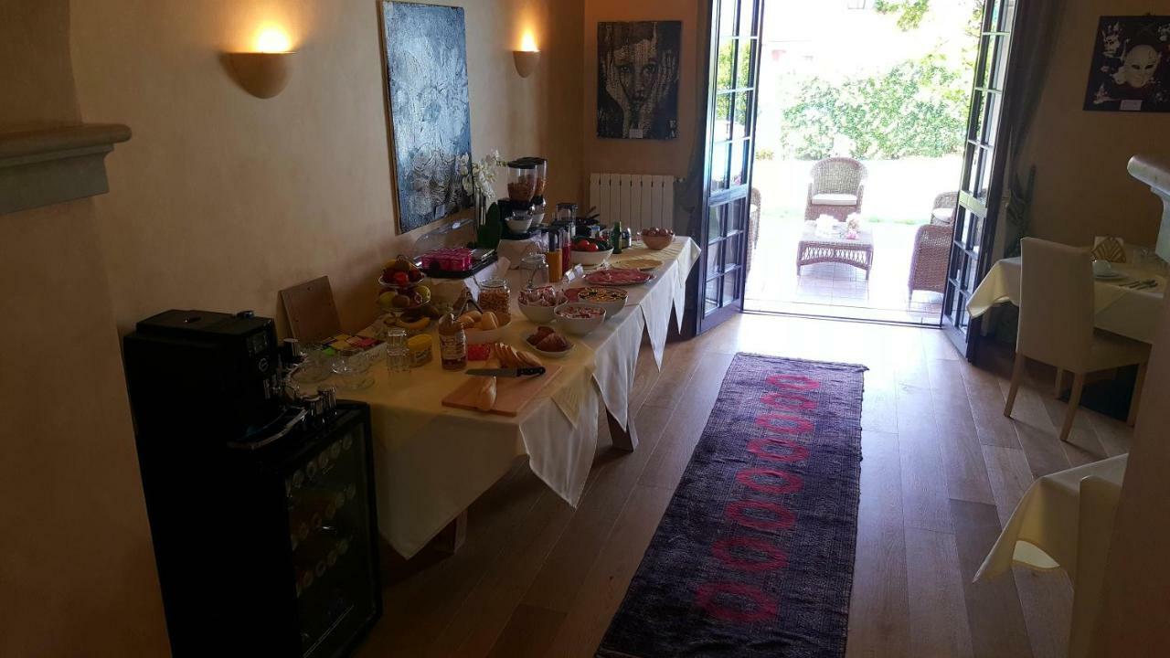 Moniga del Garda B&B Villa Fiorini المظهر الخارجي الصورة